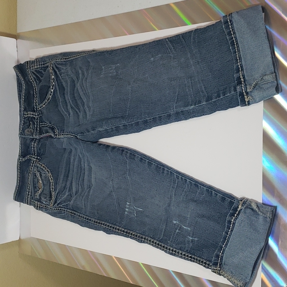 Almost‎ famous capris jeans size 3 stretchy